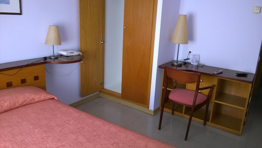 Hotel Montmeló Eksteriør bilde