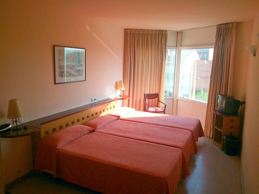Hotel Montmeló Eksteriør bilde