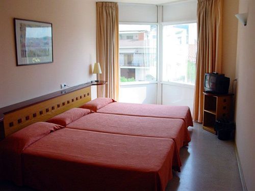 Hotel Montmeló Eksteriør bilde