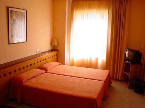 Hotel Montmeló Eksteriør bilde
